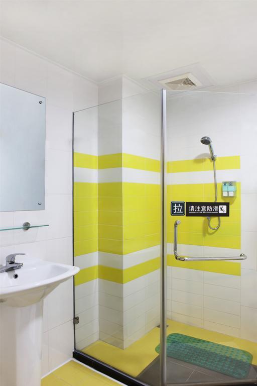 7Days Inn Guiyang Normal University Экстерьер фото