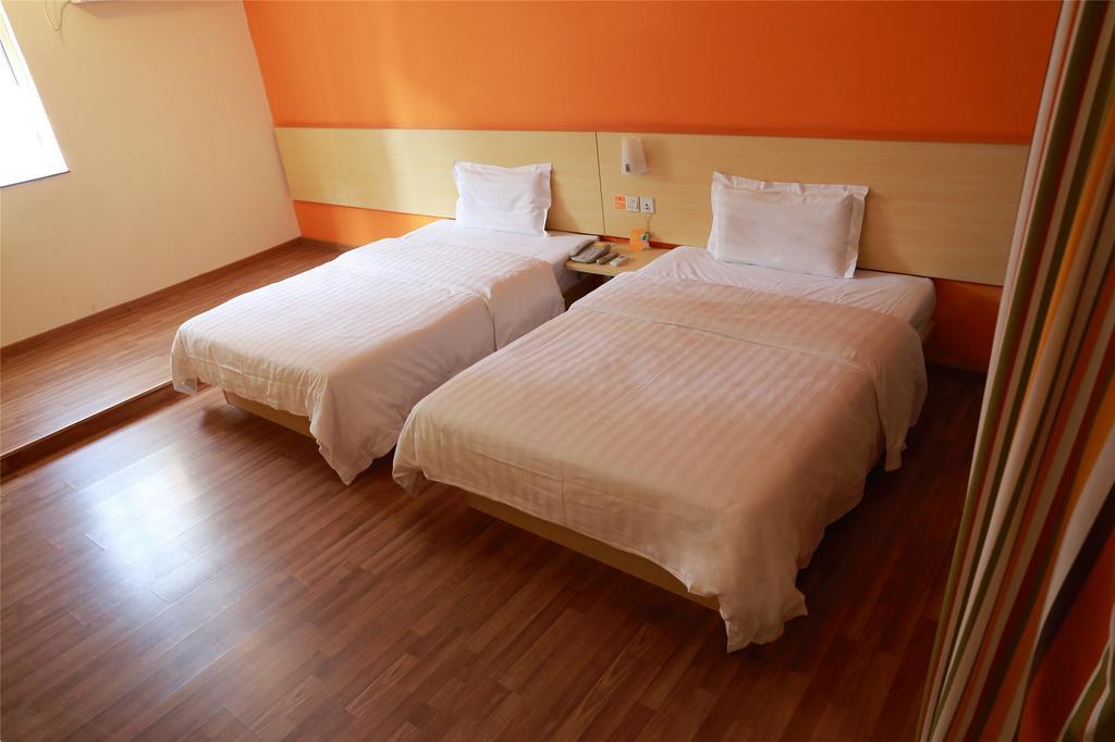 7Days Inn Guiyang Normal University Номер фото