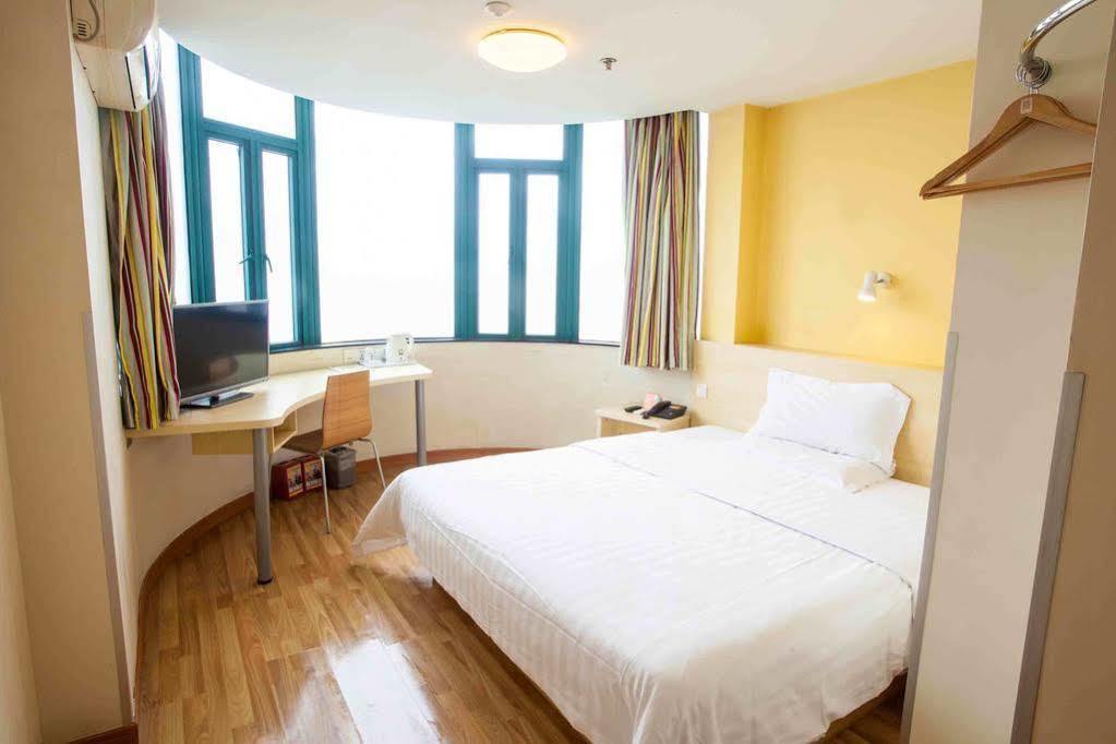 7Days Inn Guiyang Normal University Экстерьер фото